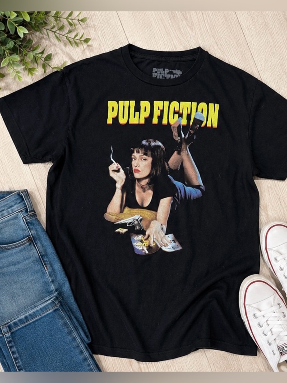 Pulp Fiction Mia Wallace Graphic T-Shirt | Black Movie Tee | Unisex Size Large